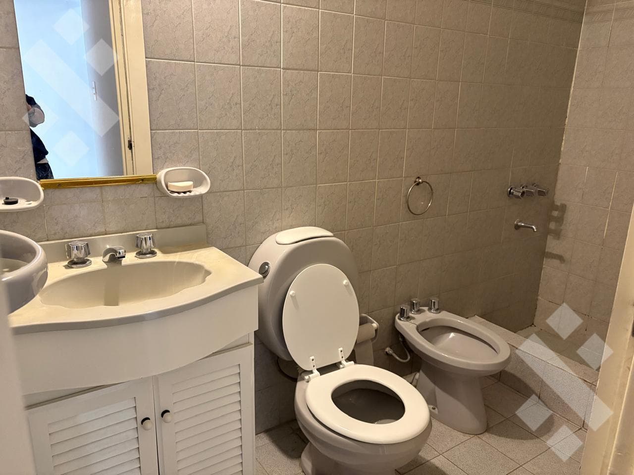 1-Bedroom Penthouse for Rent in the Santa Genoveva Neighborhood