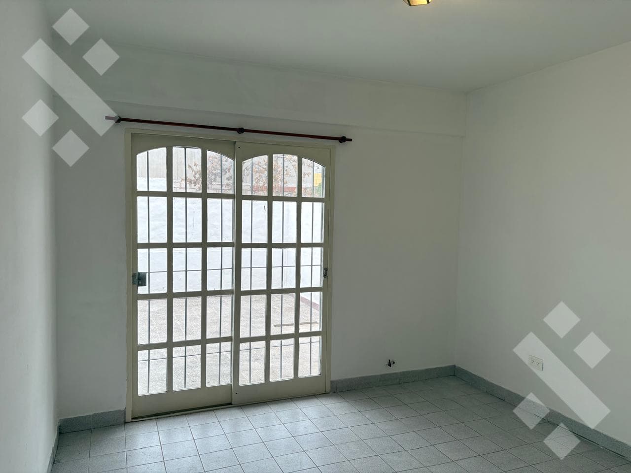 1-Bedroom Penthouse for Rent in the Santa Genoveva Neighborhood