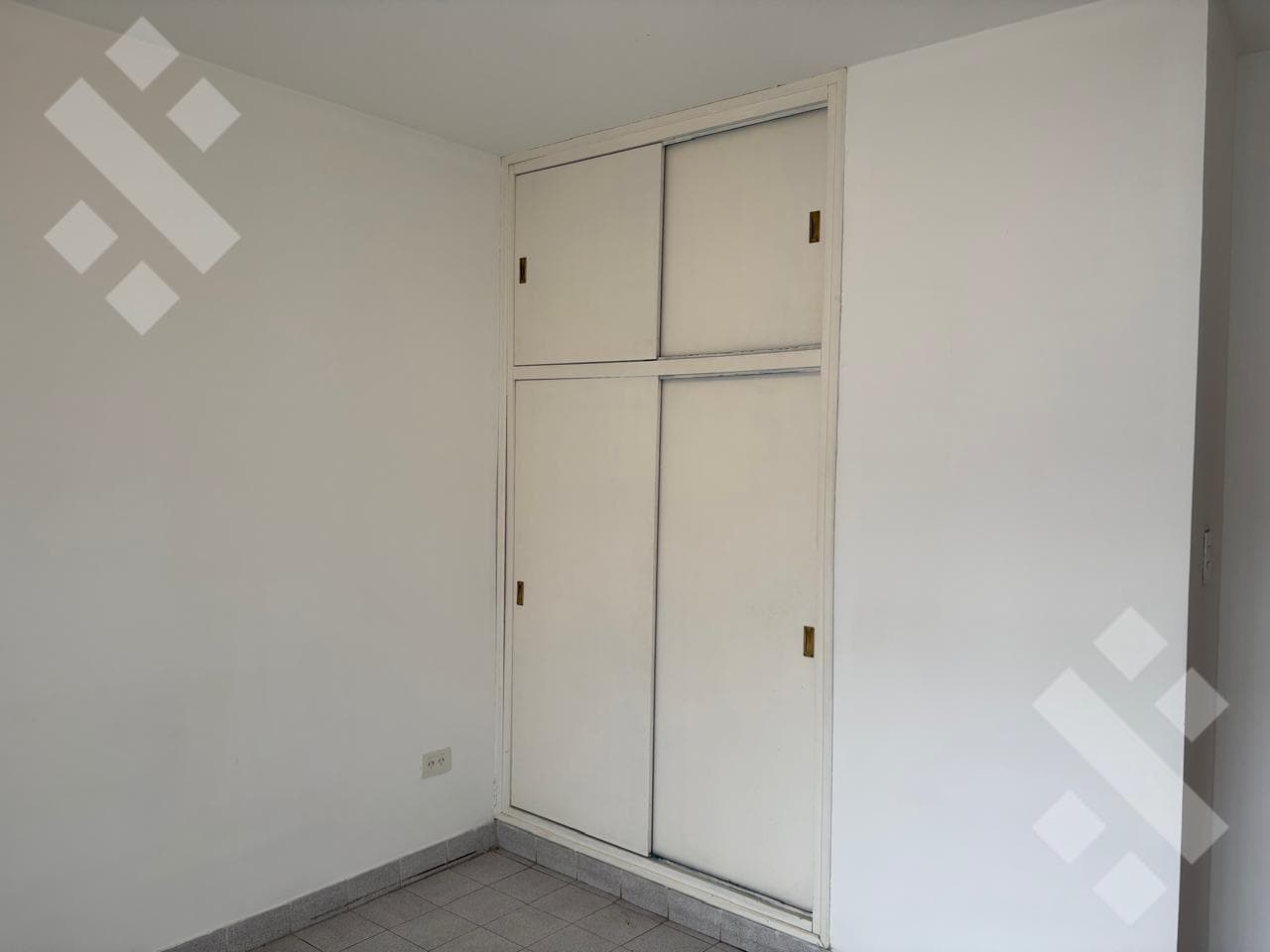 1-Bedroom Penthouse for Rent in the Santa Genoveva Neighborhood