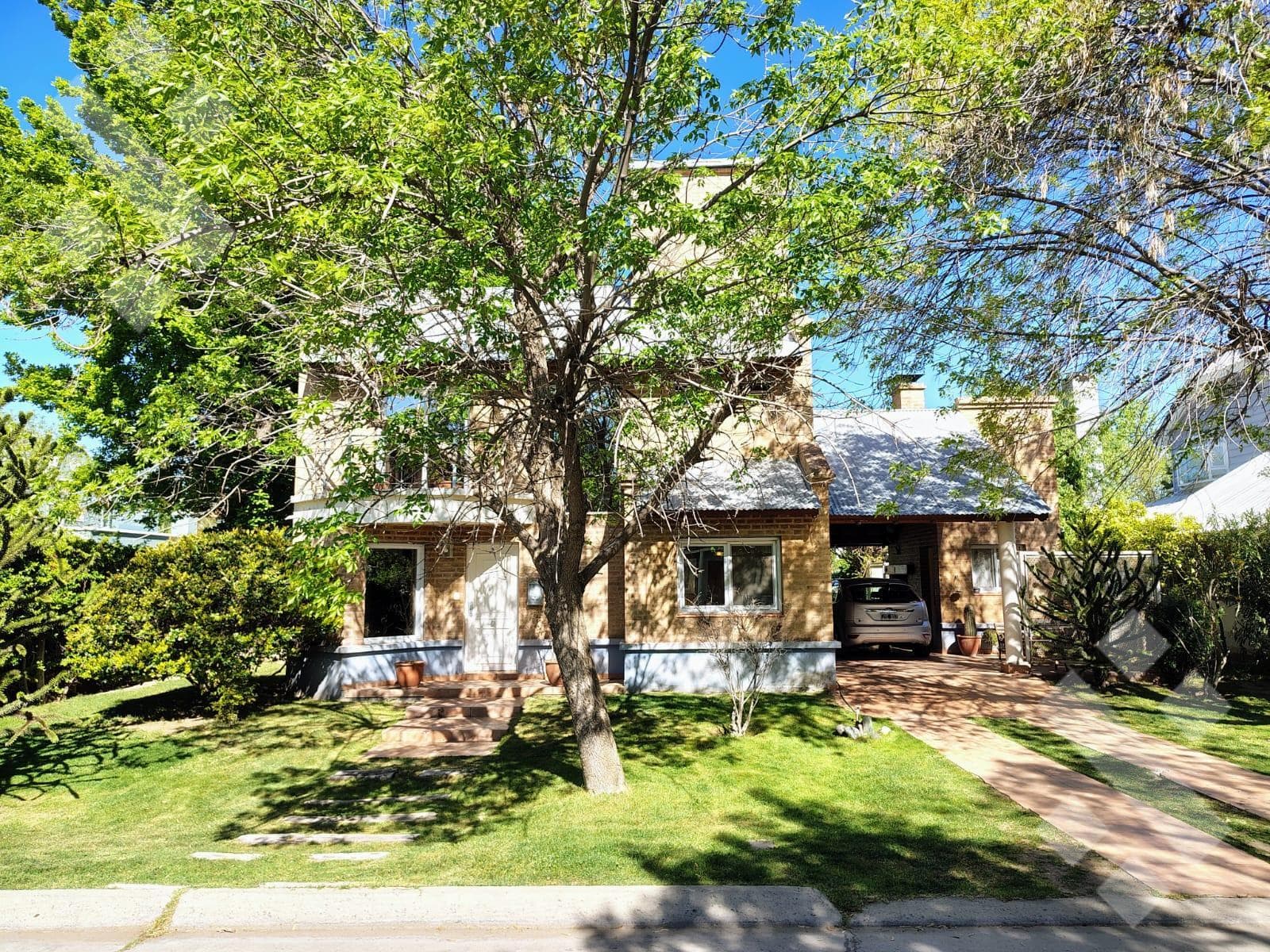 For Sale | 3-Bedroom House | Rincón Club de Campo Neighborhood | Neuquén