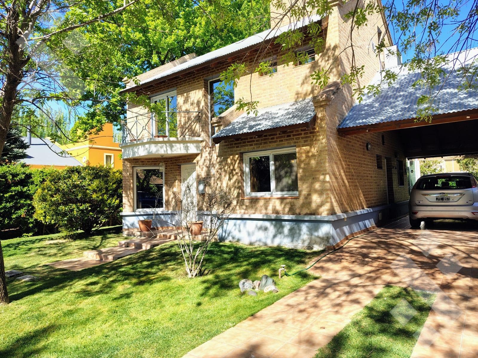 For Sale | 3-Bedroom House | Rincón Club de Campo Neighborhood | Neuquén