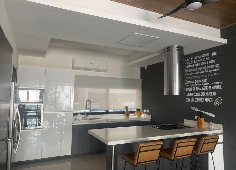 House in a Subdivision for Sale in Canterías