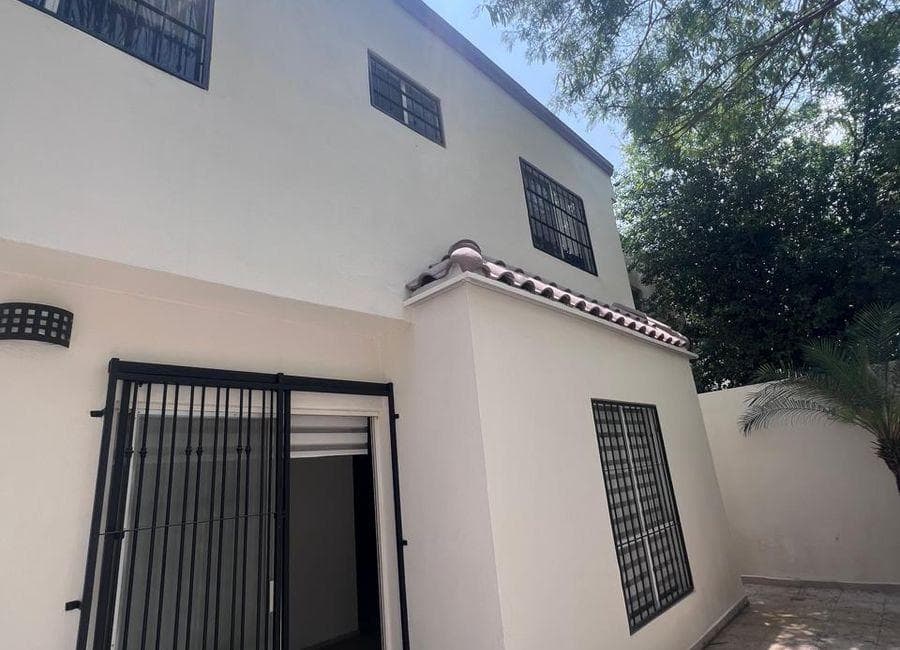 House for Rent in a Subdivision on Privada Residencial La Rioja