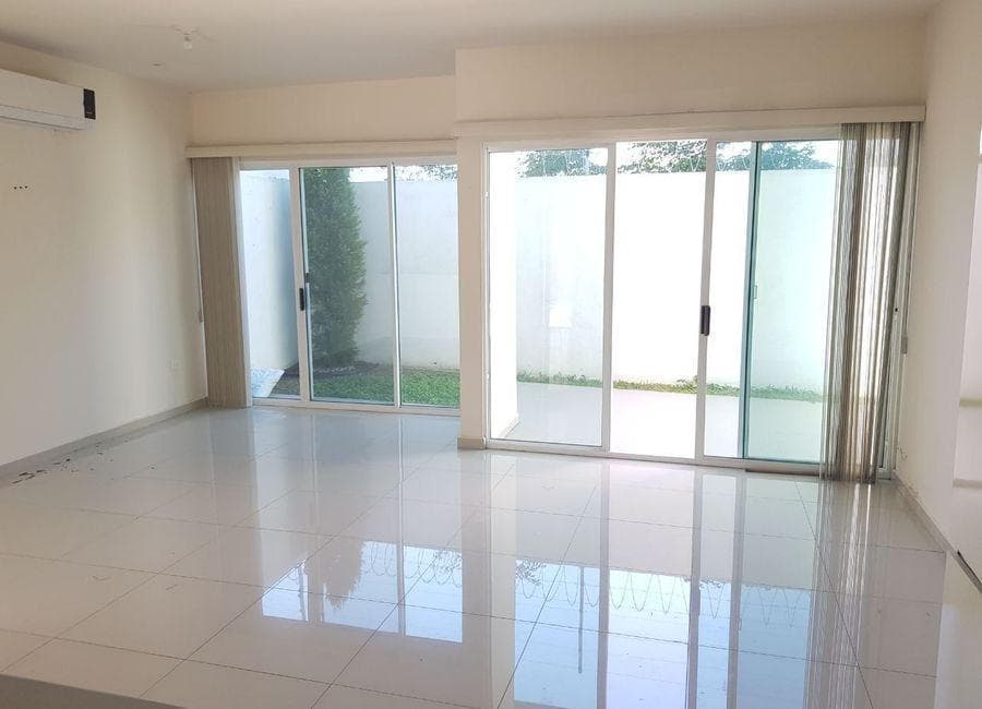 House for Rent in Granja Postal