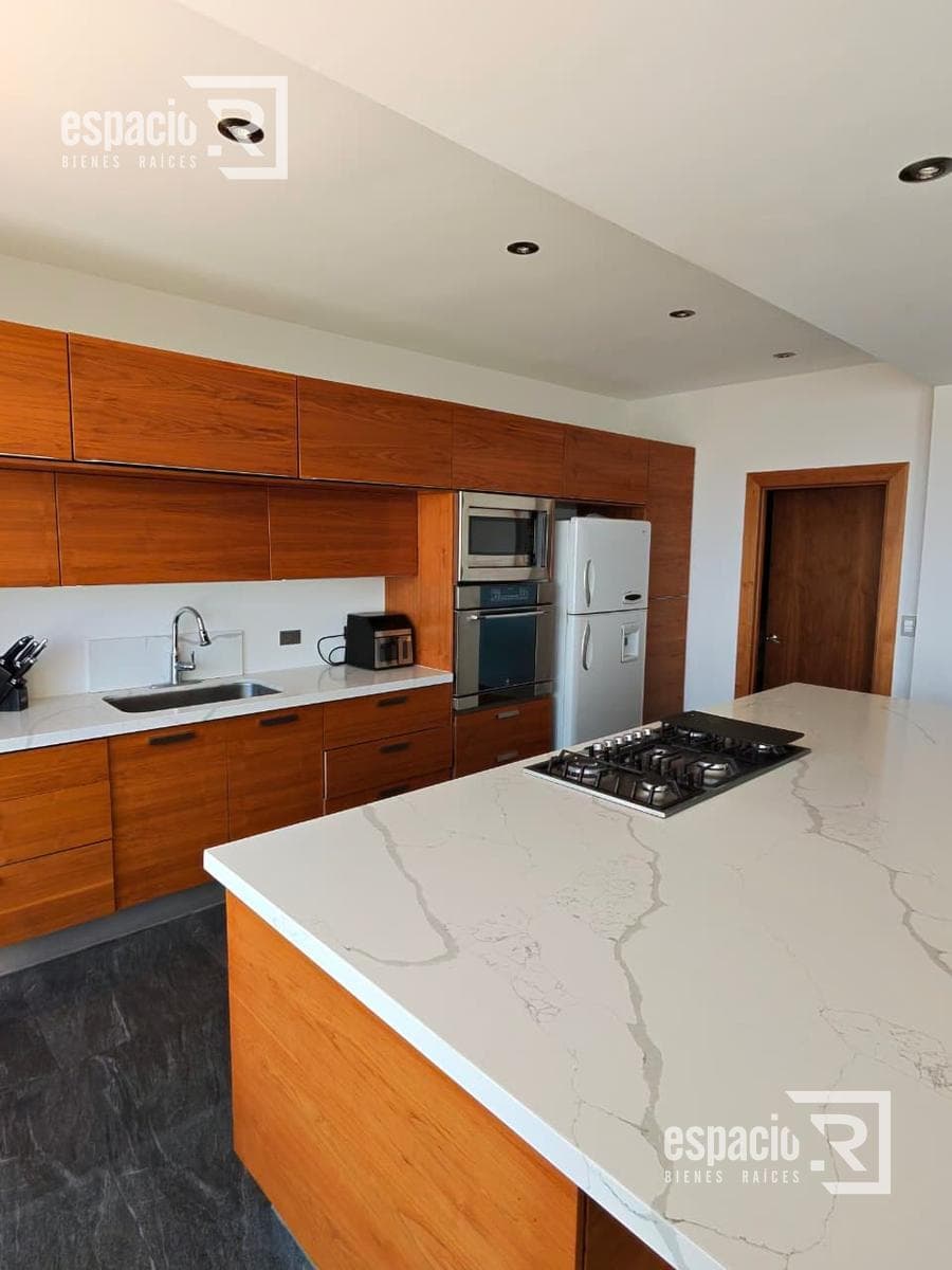 House for Sale in Rincón de las Lomas II