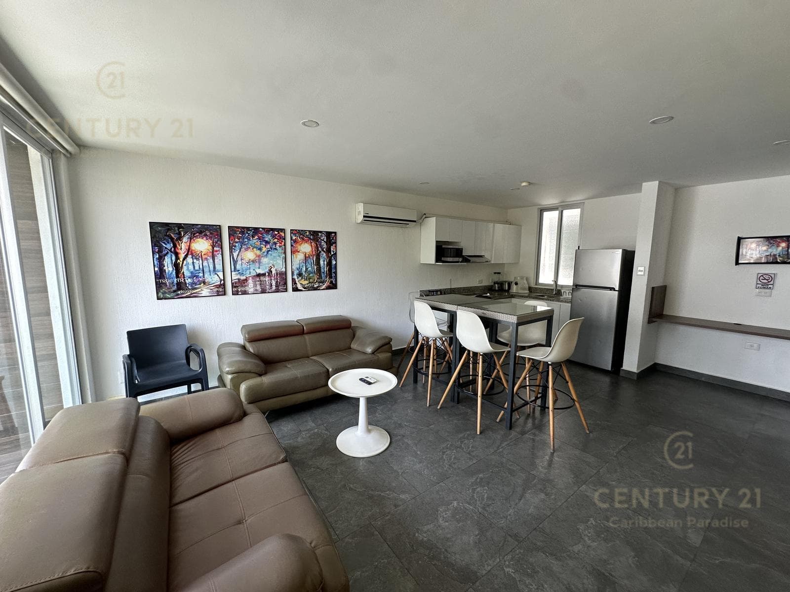 Medical Offices for Rent at 40 Norte | Building with Elevator (Standard Office) Playa del Carmen P463
