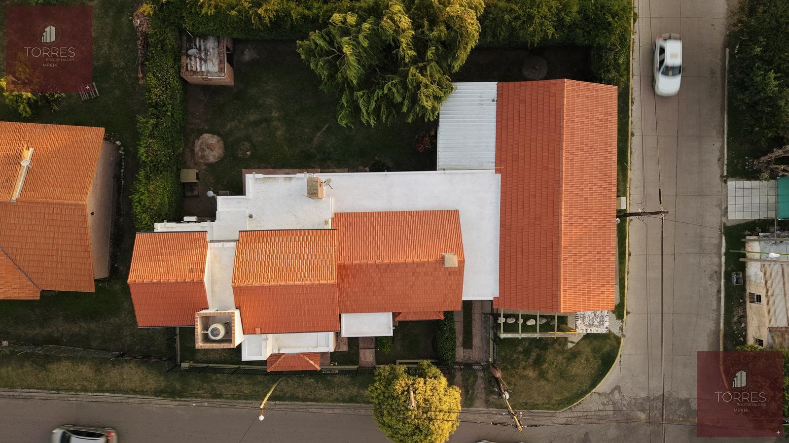 FOR SALE: HOUSE AND COMMERCIAL SPACE IN CENTRAL MERLO, SAN LUIS—3 BEDROOMS