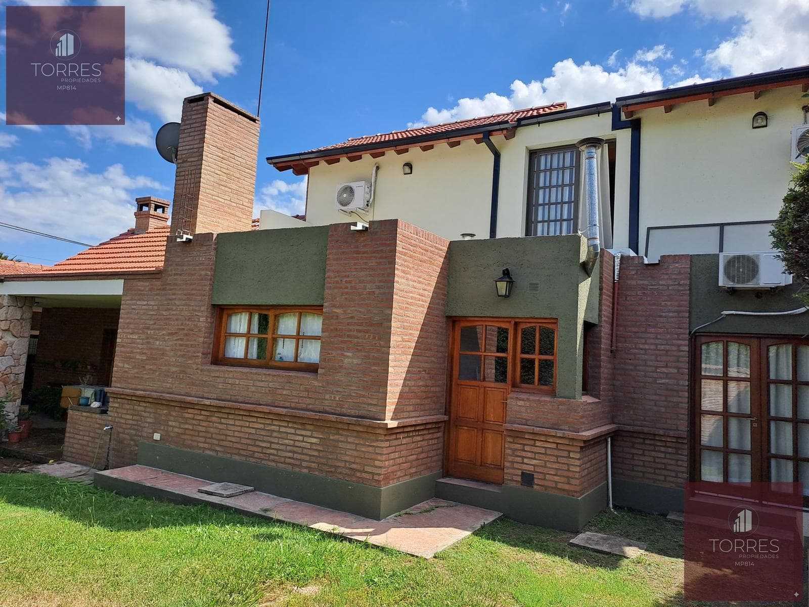 FOR SALE: HOUSE AND COMMERCIAL SPACE IN CENTRAL MERLO, SAN LUIS—3 BEDROOMS