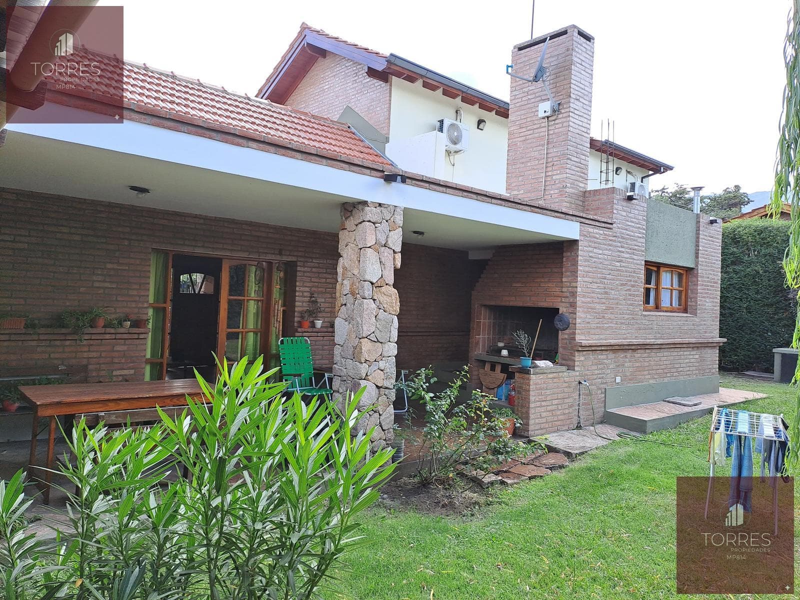 FOR SALE: HOUSE AND COMMERCIAL SPACE IN CENTRAL MERLO, SAN LUIS—3 BEDROOMS