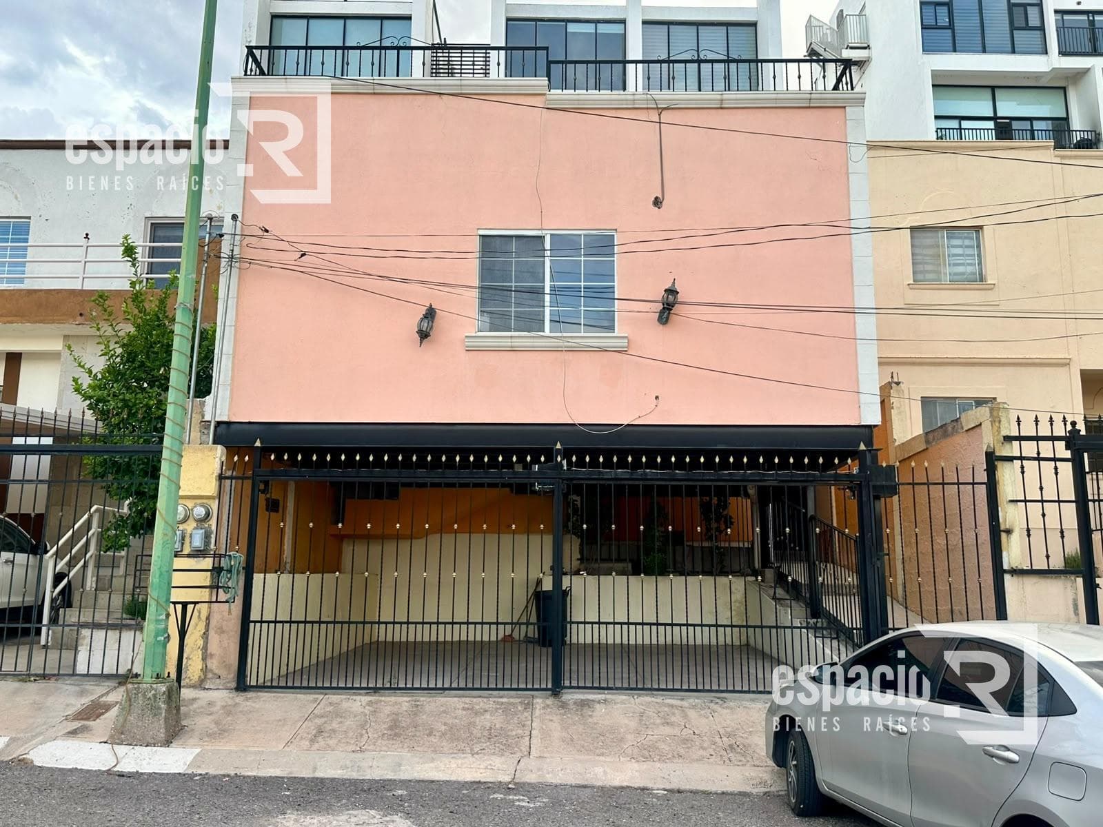 HOUSE FOR RENT IN LOMAS ALTAS 3