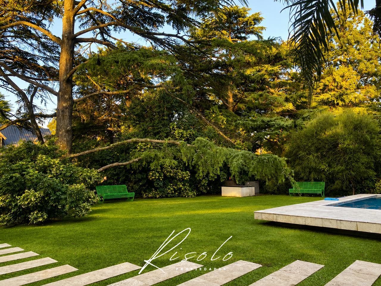 El Barranco - Exclusive Designer Home, Lake, and Nature Just 400 Meters from the Pan-American Highway