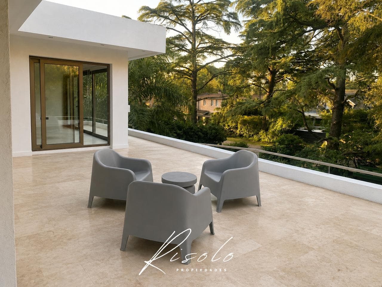 El Barranco - Exclusive Designer Home, Lake, and Nature Just 400 Meters from the Pan-American Highway