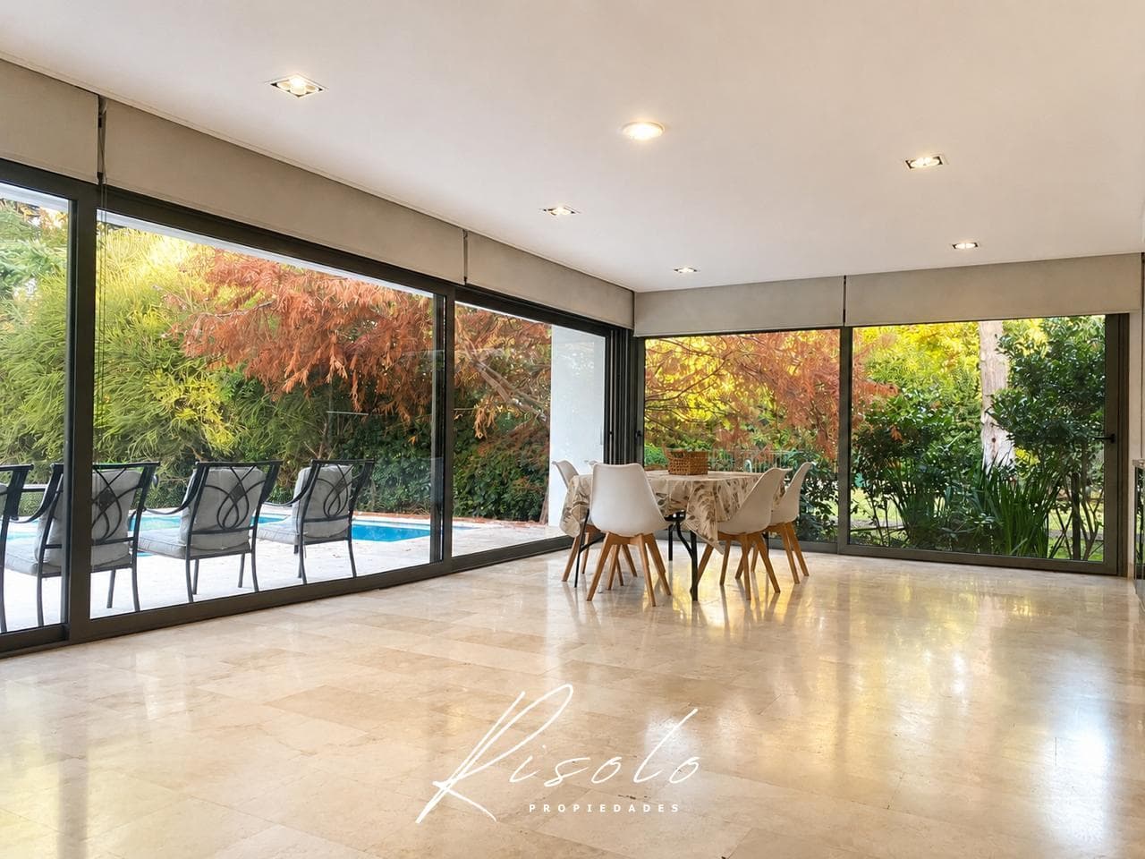 El Barranco - Exclusive Designer Home, Lake, and Nature Just 400 Meters from the Pan-American Highway