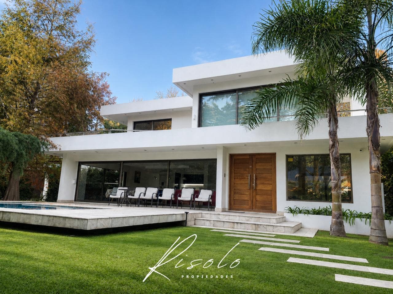 El Barranco - Exclusive Designer Home, Lake, and Nature Just 400 Meters from the Pan-American Highway