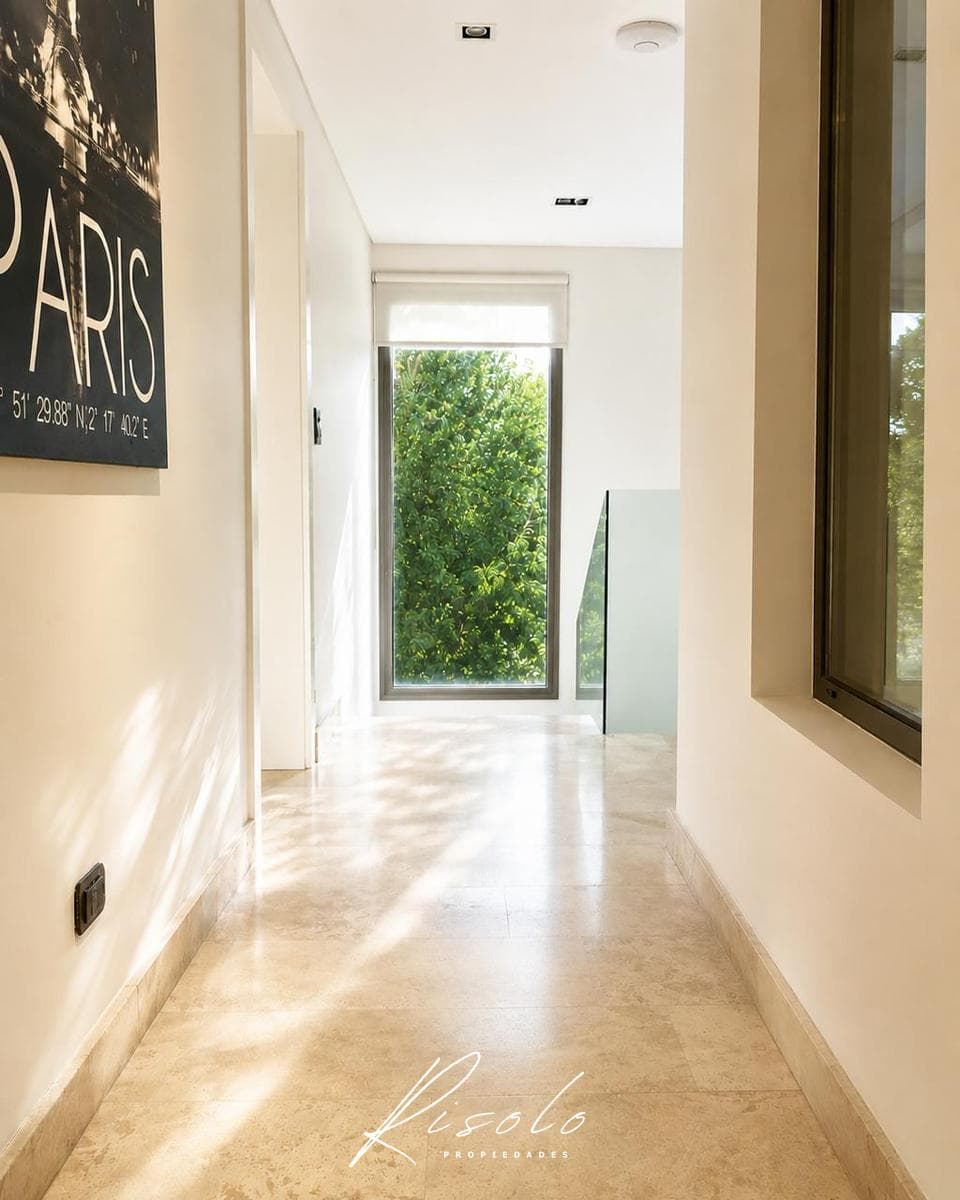 El Barranco - Exclusive Designer Home, Lake, and Nature Just 400 Meters from the Pan-American Highway