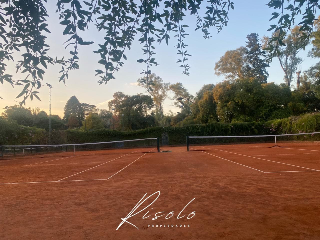 El Barranco - Exclusive Designer Home, Lake, and Nature Just 400 Meters from the Pan-American Highway