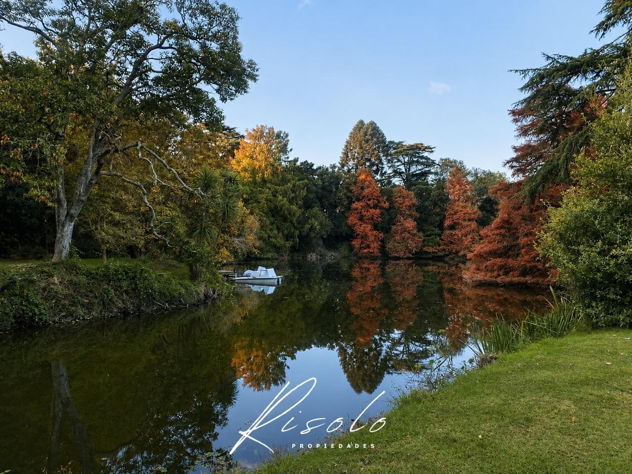 El Barranco - Exclusive Designer Home, Lake, and Nature Just 400 Meters from the Pan-American Highway