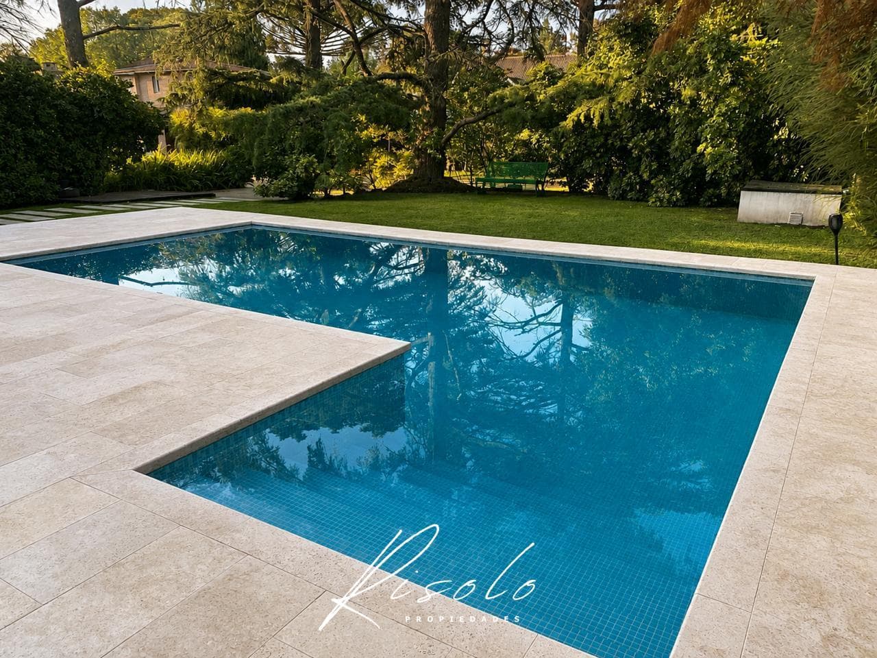 El Barranco - Exclusive Designer Home, Lake, and Nature Just 400 Meters from the Pan-American Highway