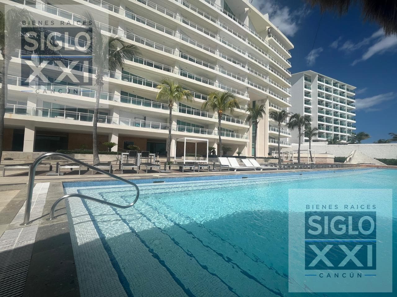 Apartment for Sale Near the Ocean in the Hotel Zone