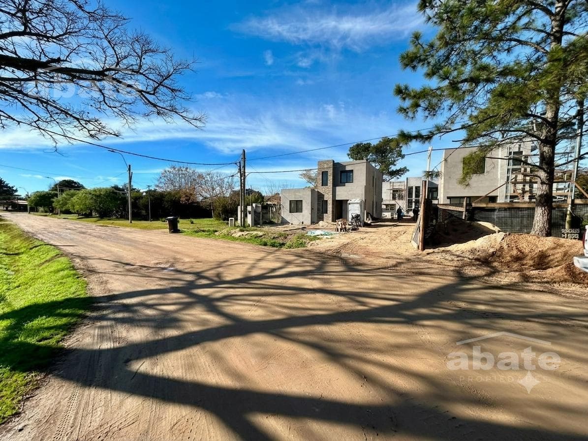 Venta casa de 3 dormitorios a estrenar próximo a Av. de los Médanos, Lomas de Solymar