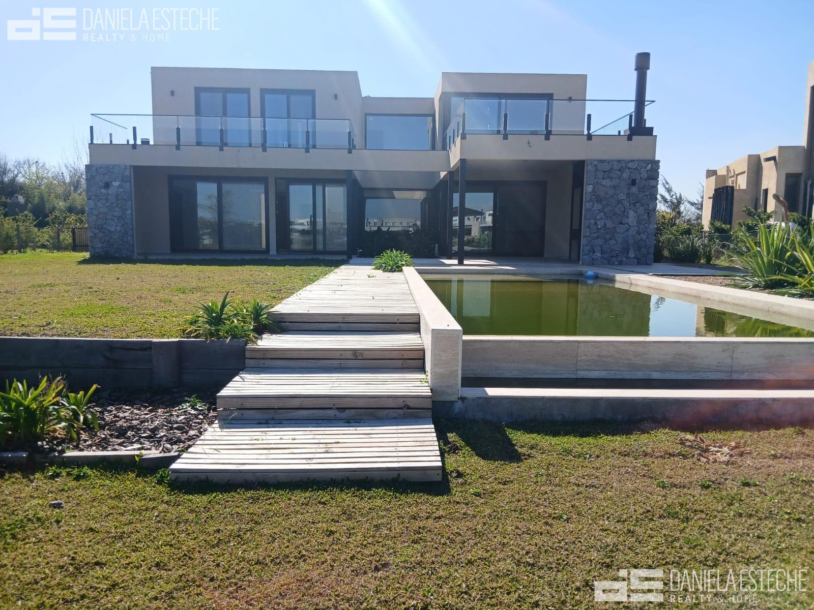 HOUSE FOR SALE IN PILARÁ