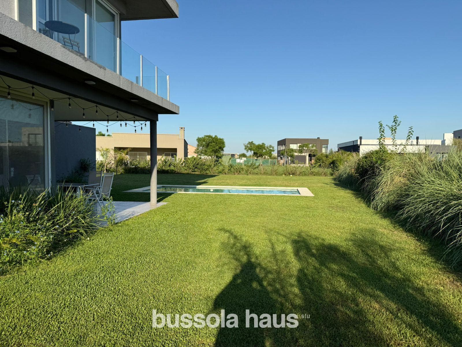 5-room house for rent with a pool in the Vistas Puertos neighborhood of Escobar