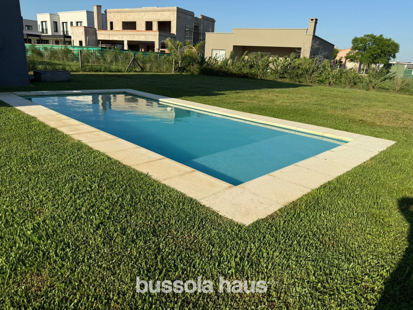 5-room house for rent with a pool in the Vistas Puertos neighborhood of Escobar