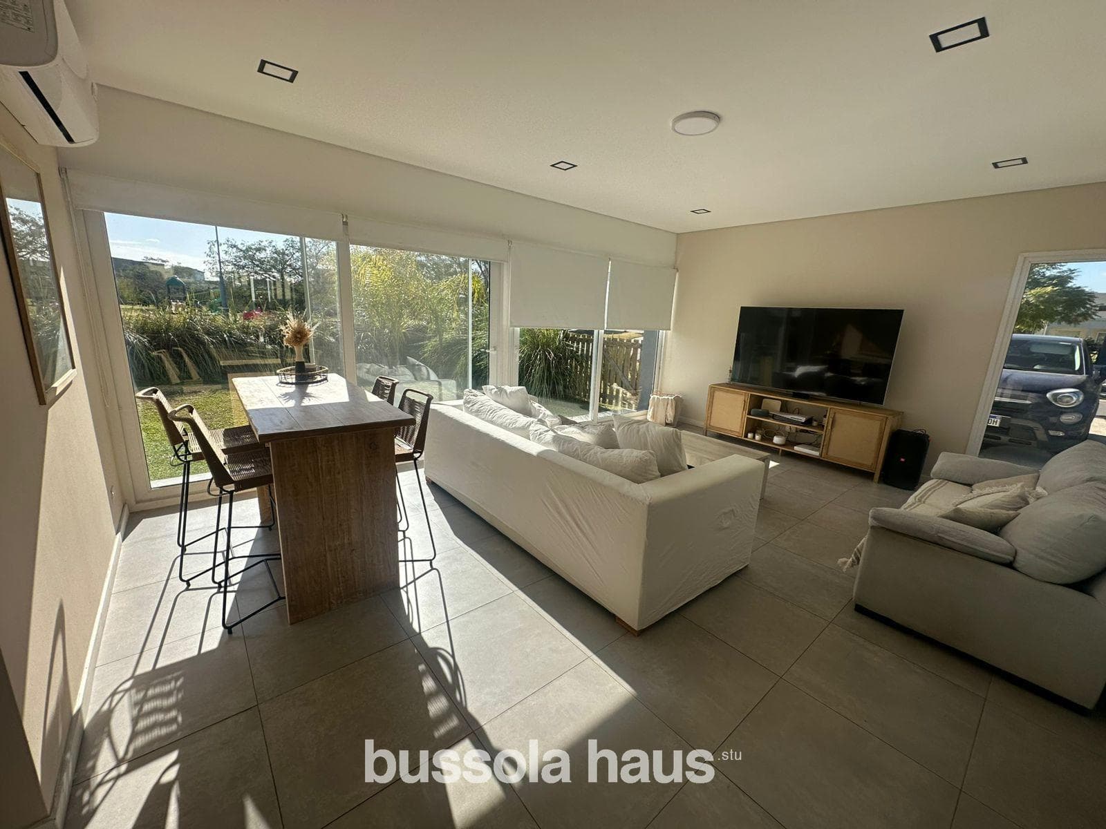 5-room house for rent with a pool in the Vistas Puertos neighborhood of Escobar