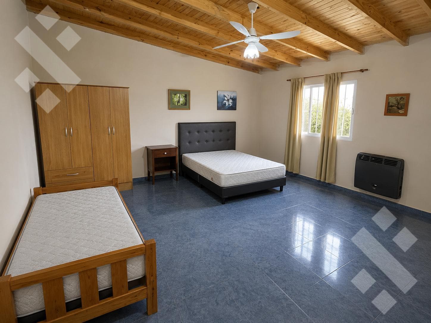 FOR SALE: TWO HOMES WITH A POOL - VILLA EL CHOCON - NEUQUÉN CITY