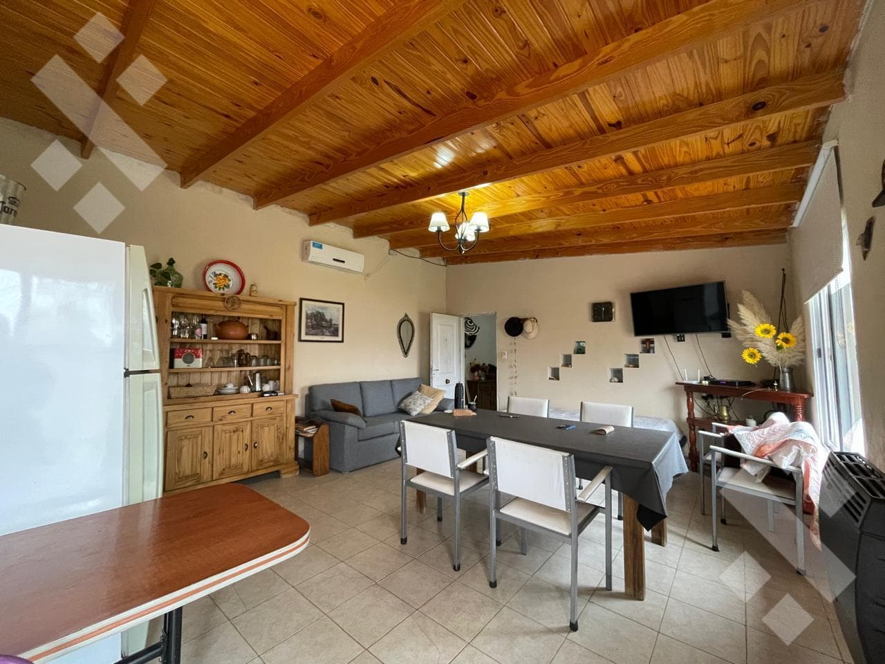 FOR SALE: TWO HOMES WITH A POOL - VILLA EL CHOCON - NEUQUÉN CITY