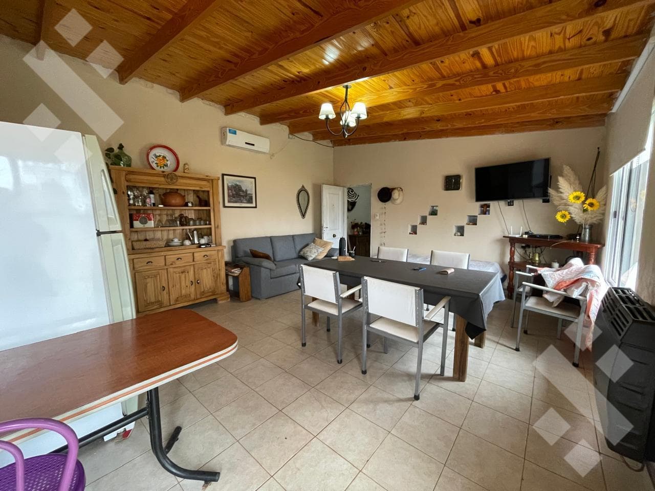 FOR SALE: TWO HOMES WITH A POOL - VILLA EL CHOCON - NEUQUÉN CITY