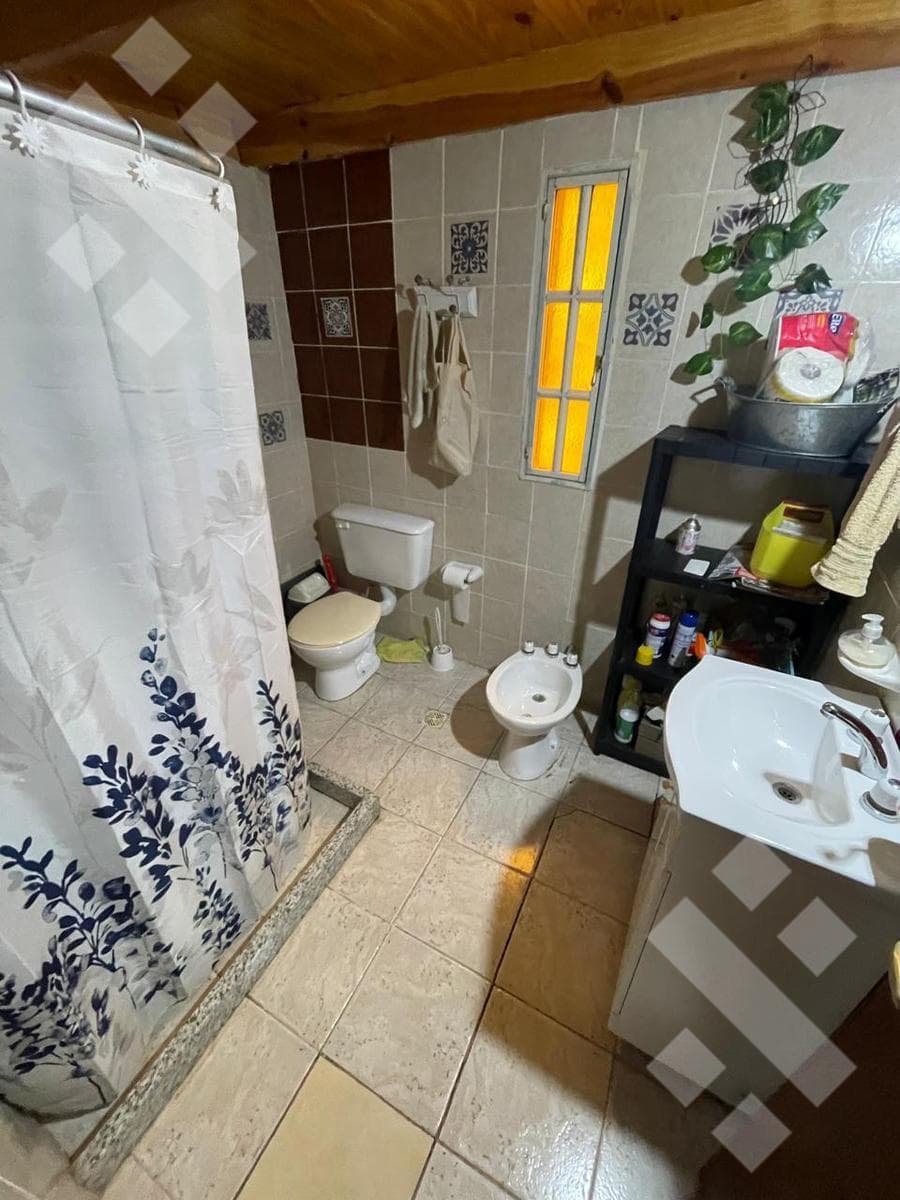 FOR SALE: TWO HOMES WITH A POOL - VILLA EL CHOCON - NEUQUÉN CITY