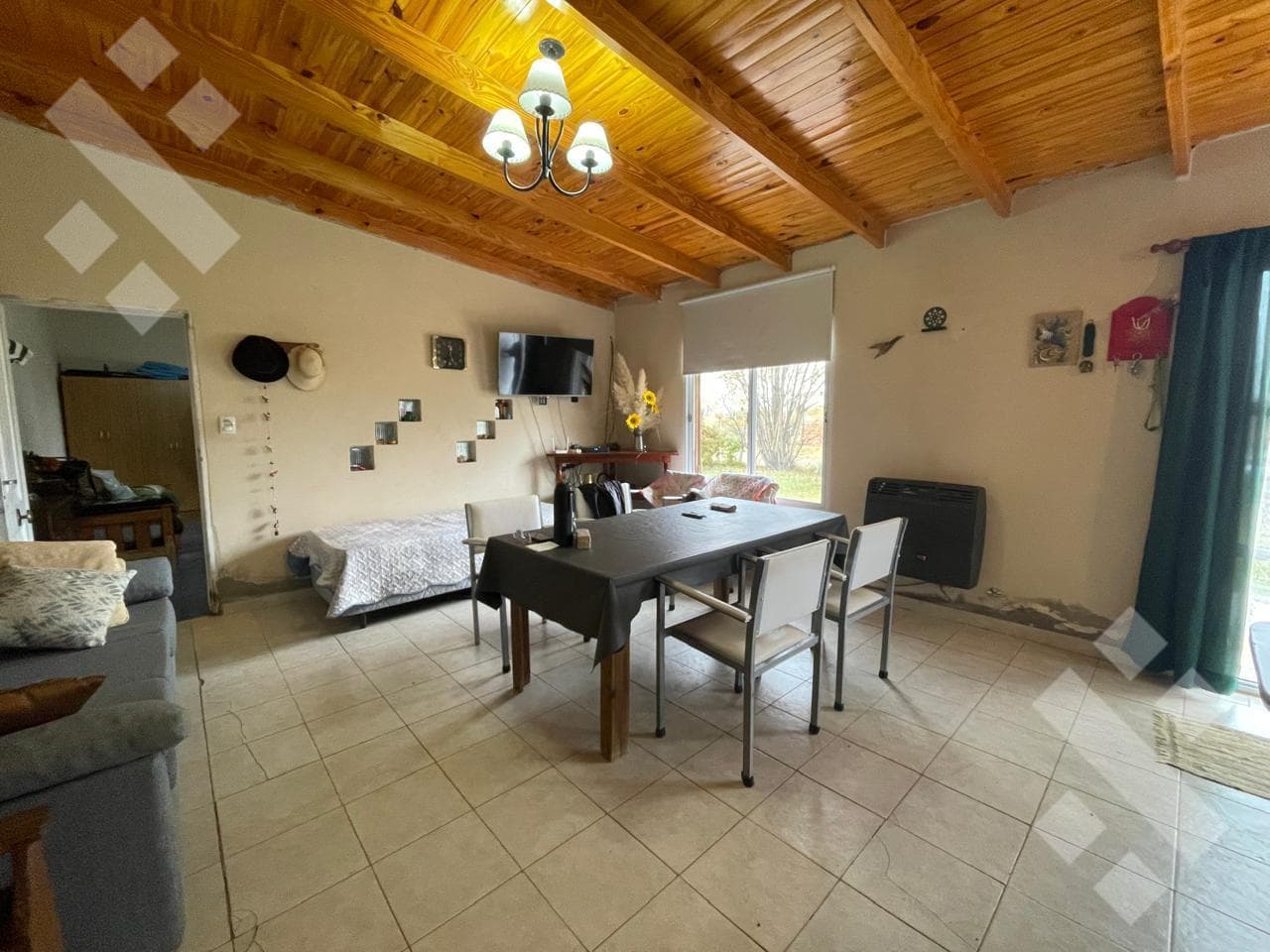 FOR SALE: TWO HOMES WITH A POOL - VILLA EL CHOCON - NEUQUÉN CITY