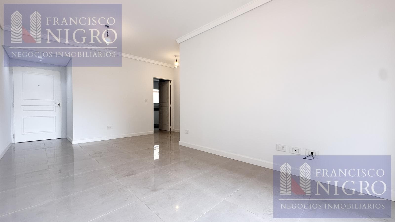 3-room apartment for rent with garage and patio in Villa del Parque