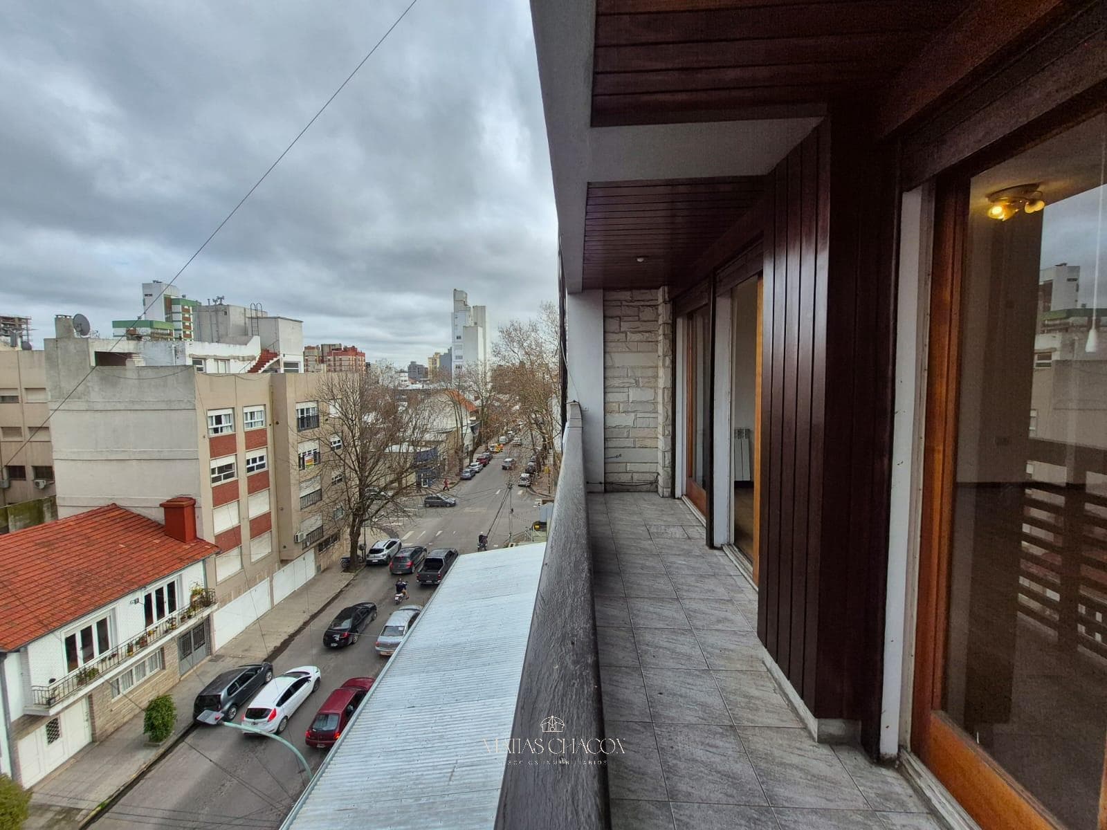 Excellent 4-Room Apartment with Garage in Plaza Mitre