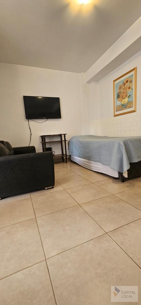 FOR RENT - 1-BEDROOM APARTMENT - FURNISHED - UTILITIES INCLUDED