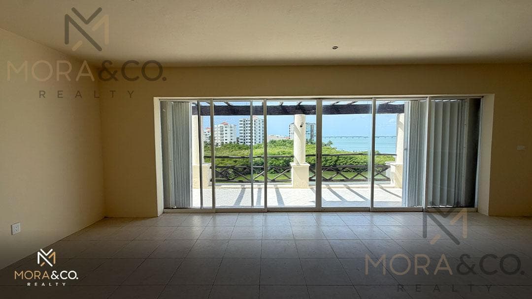 Apartment for Sale in Isla Bonita, Pok Ta Pok | Views of the Lagoon and the Hotel Zone