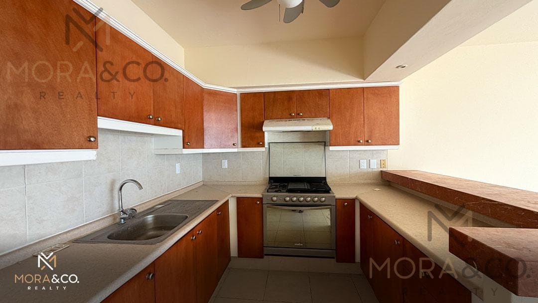 Apartment for Sale in Isla Bonita, Pok Ta Pok | Views of the Lagoon and the Hotel Zone
