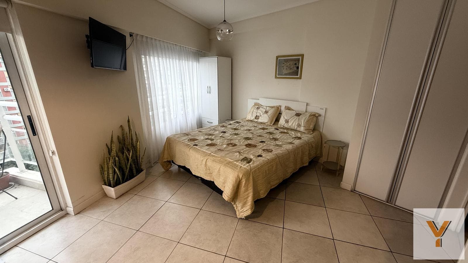 Studio Apartment for Rent in Caballito with Balcony and Pool