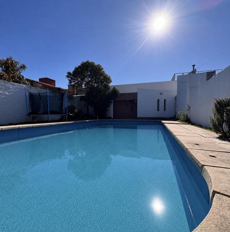 4-BEDROOM HOUSE FOR SALE, QUALIFIES FOR MORTGAGE, VILLA CABRERA