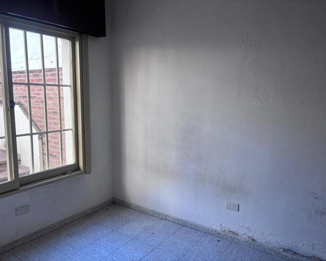 HOUSE IN ALTA CORDOBA WITH SEPARATE APARTMENT - ELIGIBLE FOR A LOAN -