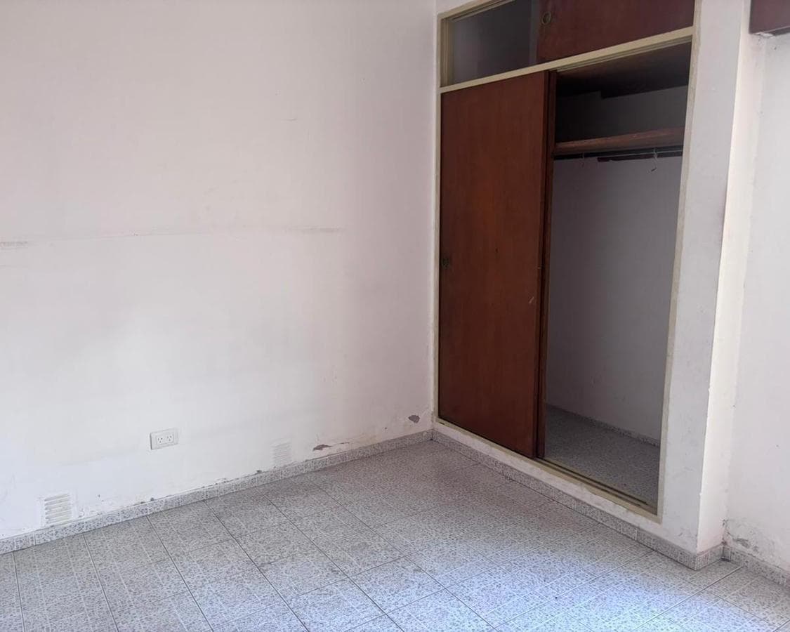 HOUSE IN ALTA CORDOBA WITH SEPARATE APARTMENT - ELIGIBLE FOR A LOAN -