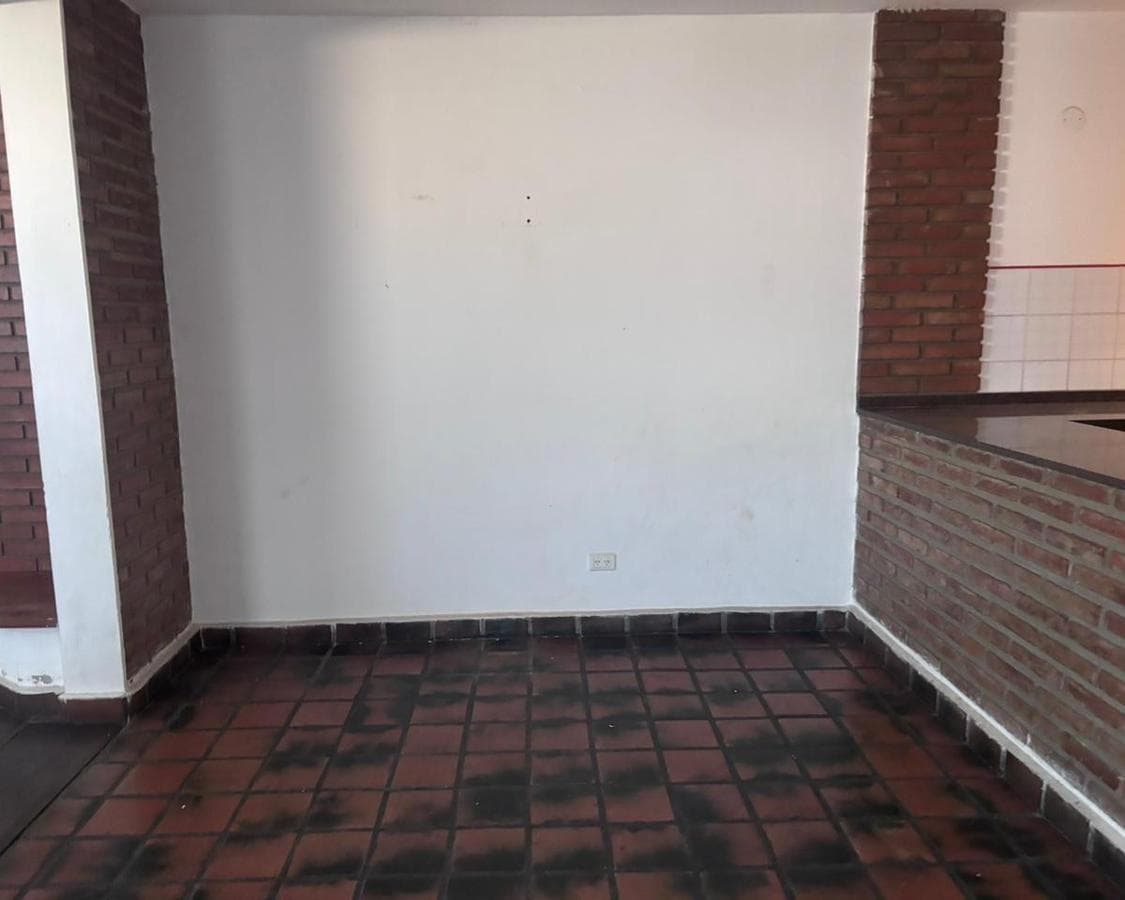 HOUSE IN ALTA CORDOBA WITH SEPARATE APARTMENT - ELIGIBLE FOR A LOAN -