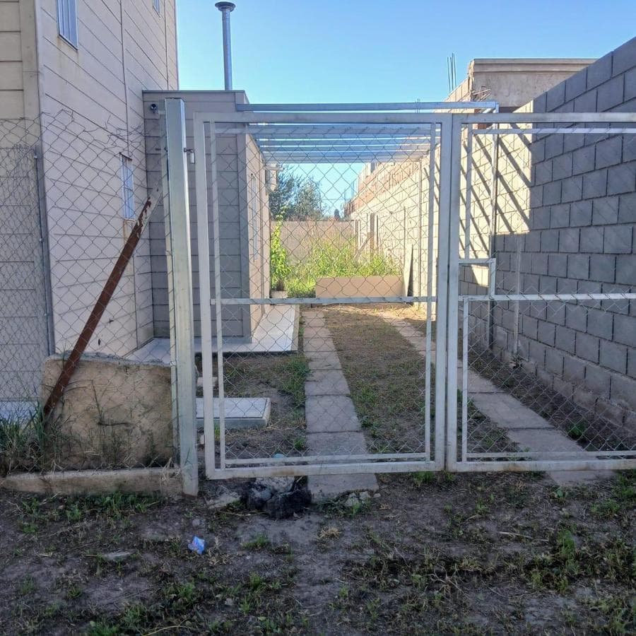 INVESTMENT OPPORTUNITY: 2-Bedroom House for Sale with Rental Income in B 20 de Junio