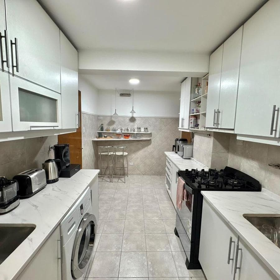 FURNISHED 3-BEDROOM APARTMENT FOR SALE IN THE MONGE BUILDING, AVOLMOS, DOWNTOWN CORDOBA