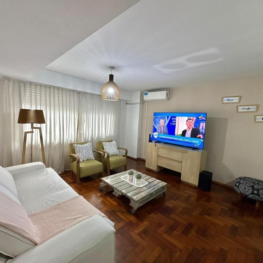 FURNISHED 3-BEDROOM APARTMENT FOR SALE IN THE MONGE BUILDING, AVOLMOS, DOWNTOWN CORDOBA