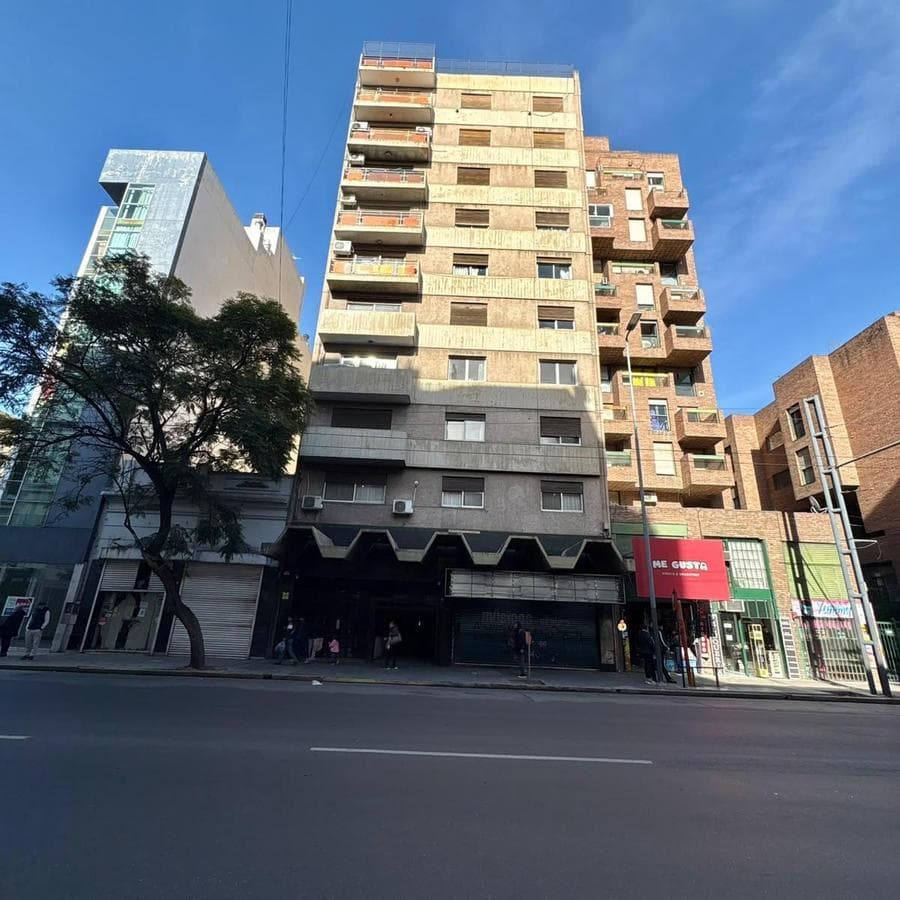FURNISHED 3-BEDROOM APARTMENT FOR SALE IN THE MONGE BUILDING, AVOLMOS, DOWNTOWN CORDOBA