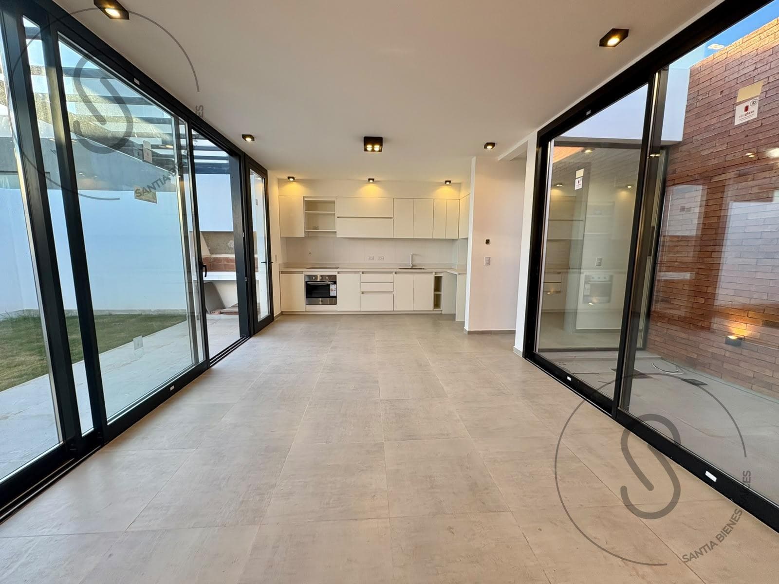 DUPLEX FOR SALE: SINGLE-STORY, 2 BEDROOMS, DAKOTA TOWN, DOCTA, CORDOBA, FINANCING AVAILABLE