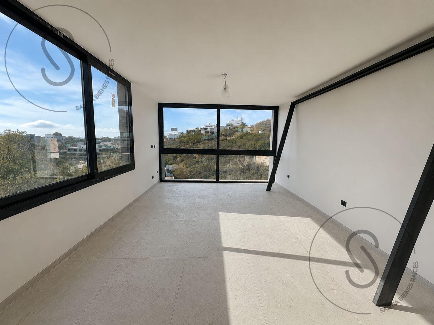 3-BEDROOM HOUSE FOR SALE WITH A VIEW IN LA DESEADA, LA CALERA, CORDOBA