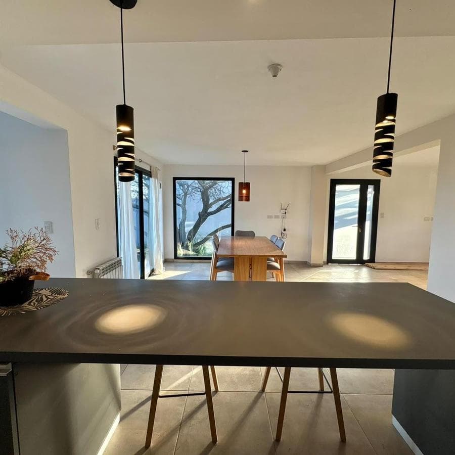 3-BEDROOM HOUSE FOR SALE IN LAS CAÑITAS, A PRIVATE NEIGHBORHOOD IN MÁLAGA